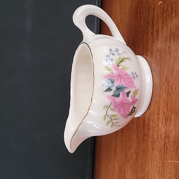 ws george Other - Vintage W S George Caladium Creamer